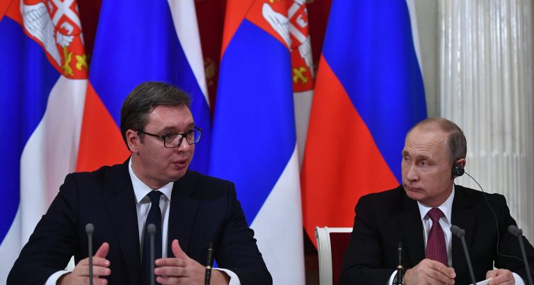 Vuçiq gati sanksionet për Rusinë, Serbia i kthen shpinën ‘vëllait të madh’ pas presionit