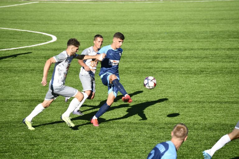 Armend Kryeziu, futbollisti prizrenas që po shkëlqen në Ligën e Dytë të Kosovës