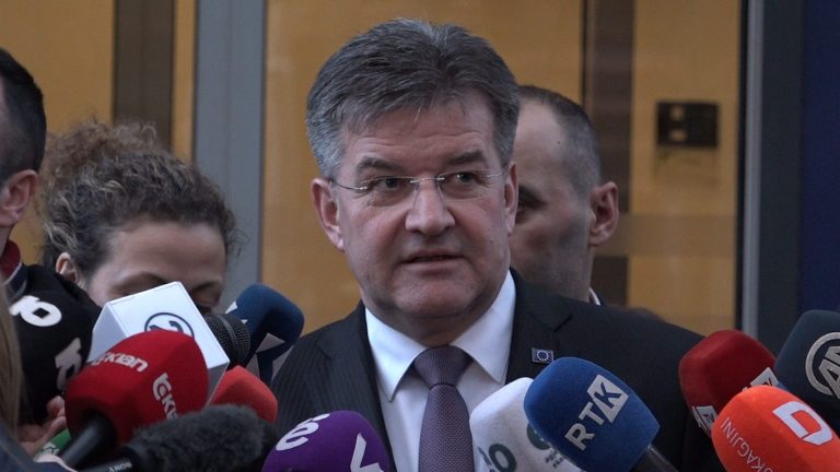 Lajçaku i vlerëson produktive diskutimet me Bislimin e Petkoviqin, por thotë se duhen më shumë konsultime