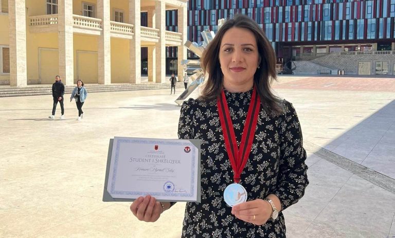 Krenare Selaj Cenaj nga Opoja, shpallet studente e shkëlqyer në Universitetin e Tiranës