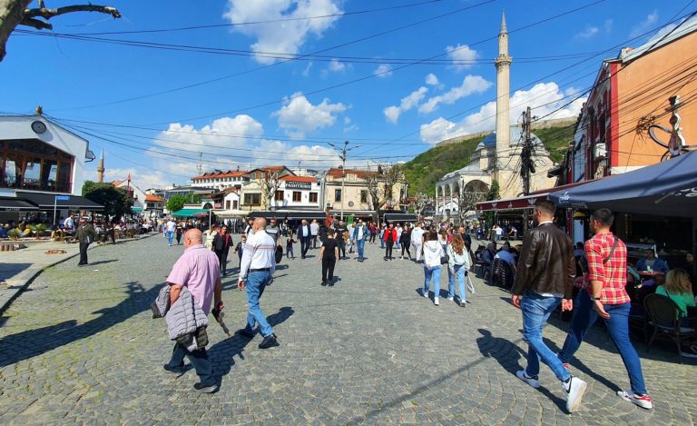 Dita e shtunë me diell e vranësira