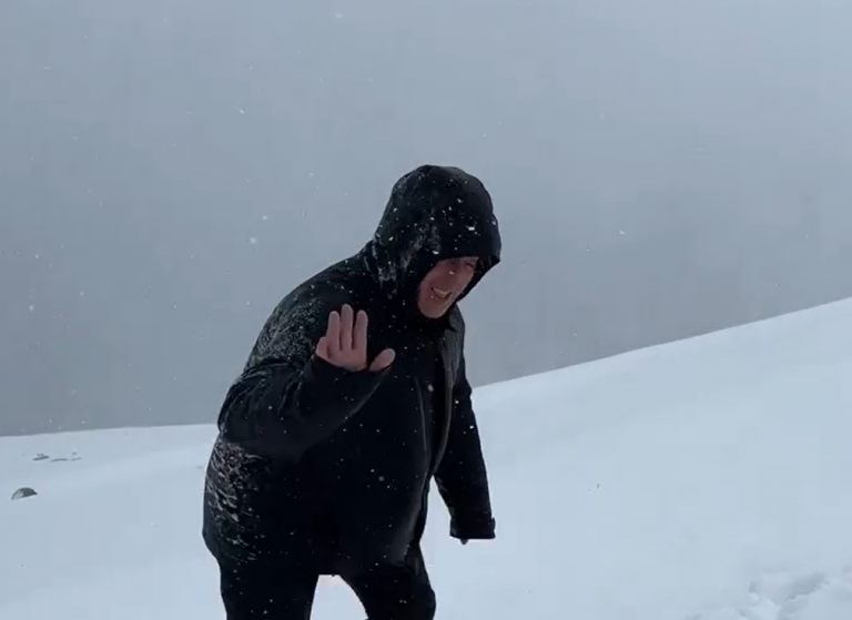 Vikend sportiv për Haradinajn, ngjitet në Majën e Bistrës