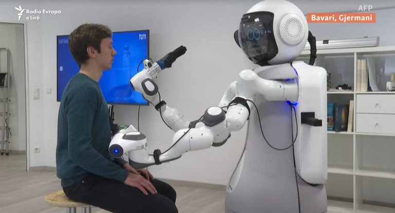 Robotët zëvendësojnë mjekët në Gjermani