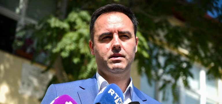 Konjufca: Kosova s’mund të kushtëzohet nga Serbia për zgjedhjet në veri