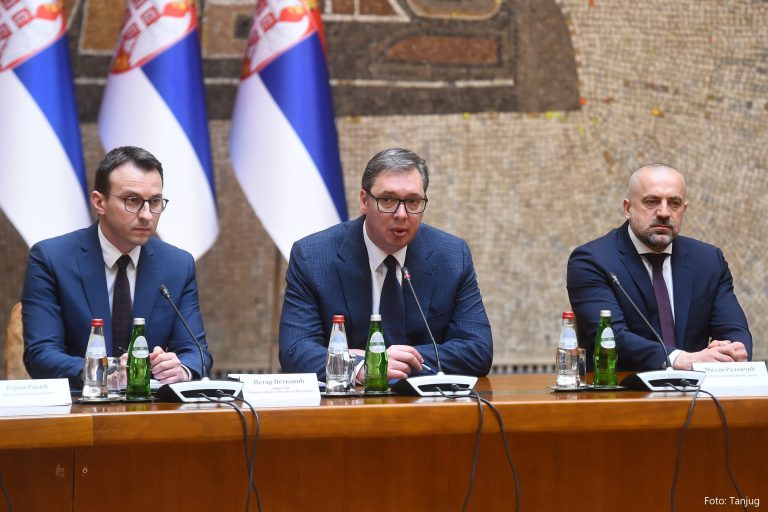 Vuçiq pas takimit me Listën Serbe: Së shpejti me platformë të përbashkët