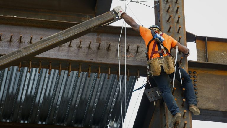 Kosova ka sigurim të makinave, por jo të punëtorëve