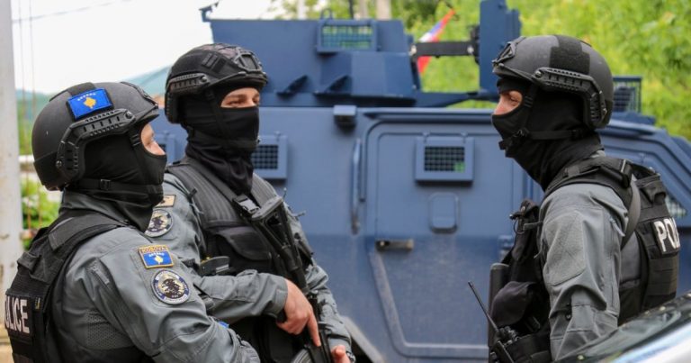 KFOR-i fton Kosovën e Serbinë të marrin përgjegjësi për situatën në veri