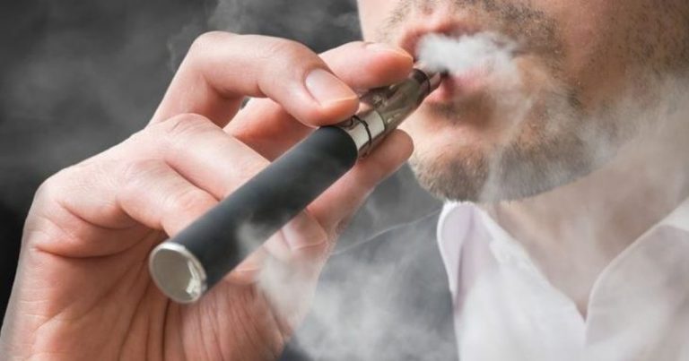 Shitja ilegale e cigareve elektronike në Kosovë, deklarohet Dogana