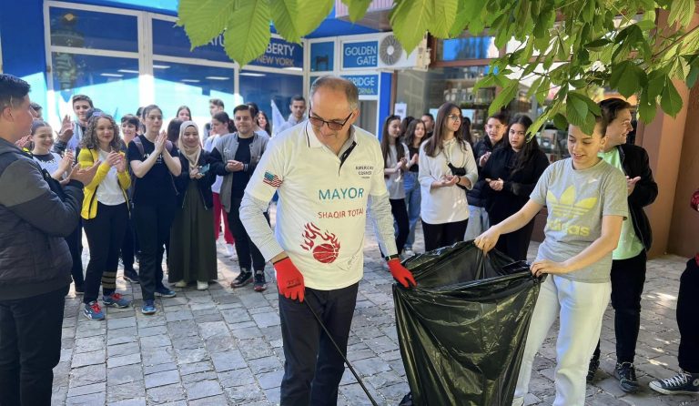 Në Prizren nisi edhe iniciativa për mbrojtjen e ambientit ” Pickup Prizren”