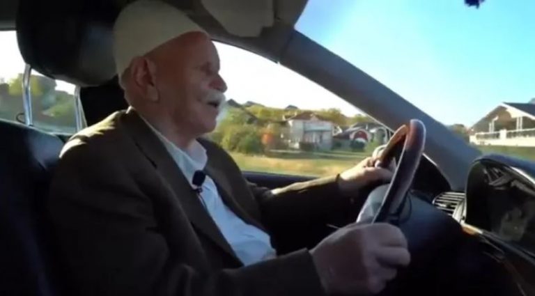 Rreth 50 mijë persona mbi moshën 65-vjeçare kanë patentë-shofer