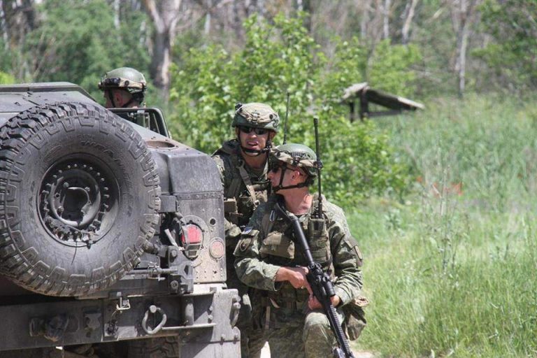 Ministri gjerman i përgjigjet Vuçiqit në Beograd se pse Gjermania po e armatos Kosovën