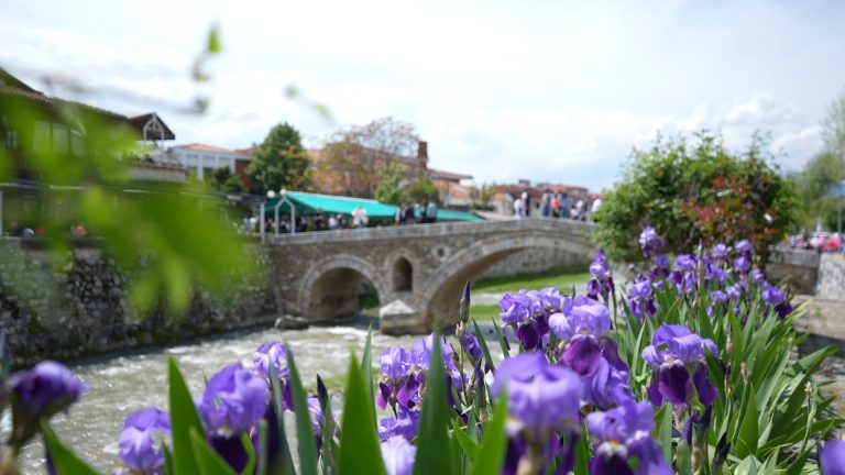 Moti sot me diell, temperatura deri në 33 gradë Celsius