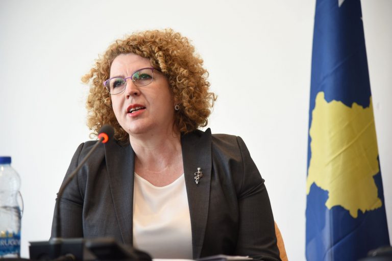 Përveç Klan Kosovës, ARBK-ja ua pezullon certifikatat edhe pesë bizneseve të tjera