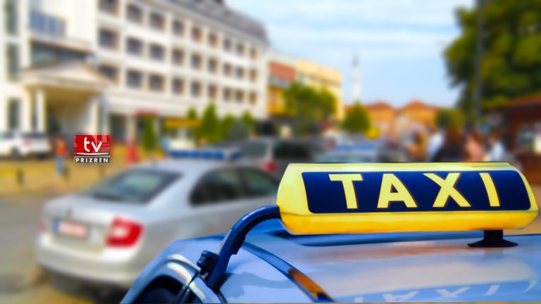 Taksistët në Prizren në hall me mungesën e parkingjeve të dedikuara për ta