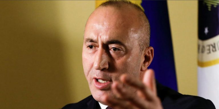 Haradinaj: Kush garanton se të gjithë fëmijët i kanë tekstet shkollore