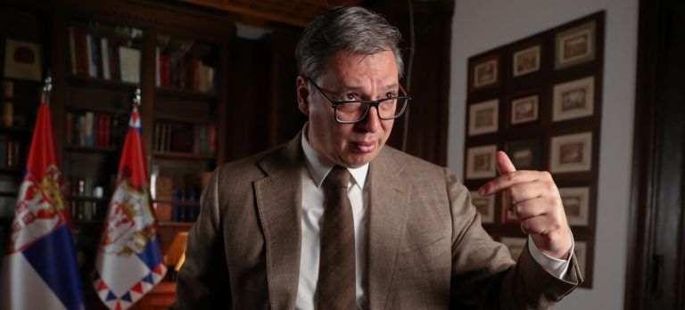 Zjarrvënësi i Ballkanit e ka emrin Aleksandar Vuçiq