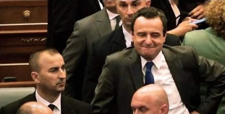 VV e quan PDK-në bandë rrugaçësh