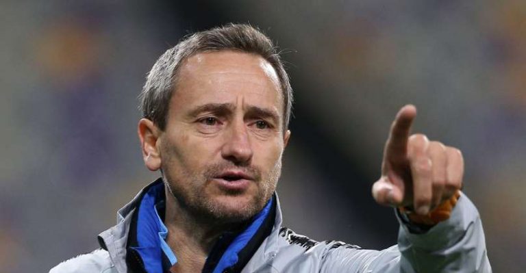 S’i vazhdohet kontrata, Gliha shkon në shtëpi