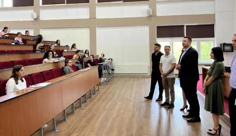 Mbahet provimi pranues për regjistrimin e studentëve të rinj në vitin akademik 2023/2024, në afatin e parë