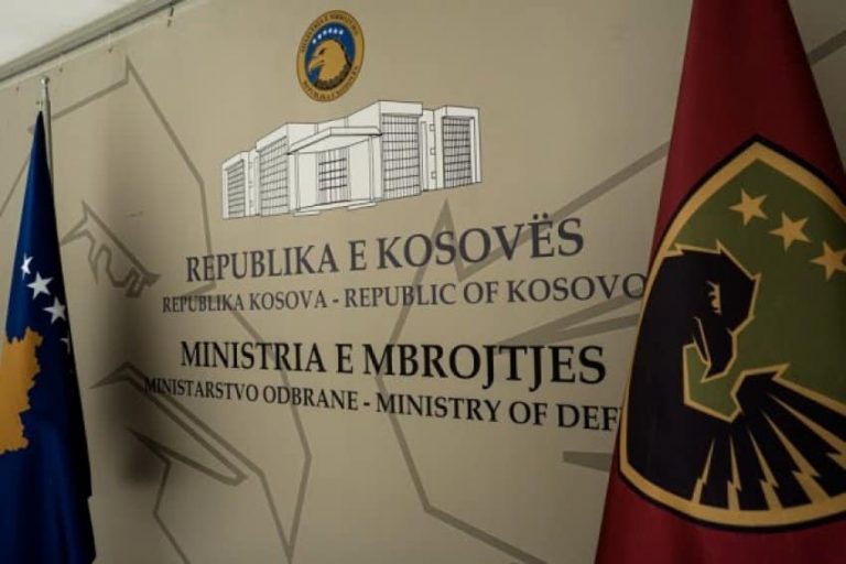 Ministria e Mbrojtjes tregon arsyen e dorëheqjes së Armend Mehajt