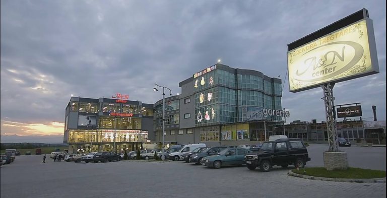 Vjedhje e rëndë në qendrën tregtare “A&N” në Prizren, hajnat vjedhin rreth 25 mijë euro pazar ditor