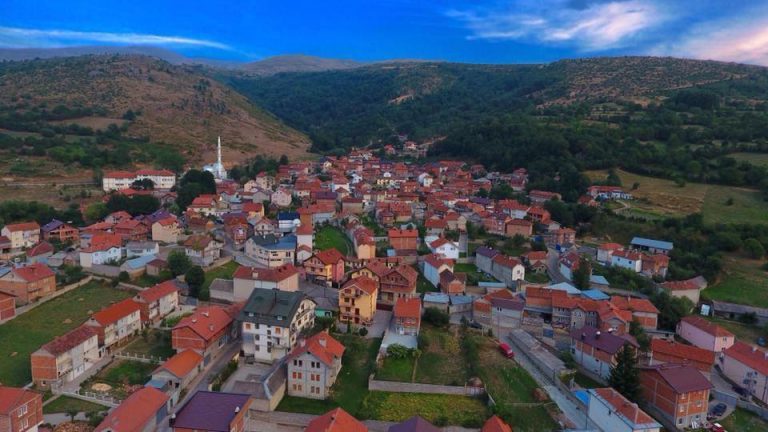 E akuzuara pranon se e goditi dy-tri herë me mjet të fortë, por mohon se e mbyti kunatën në Kuk të Dragashit