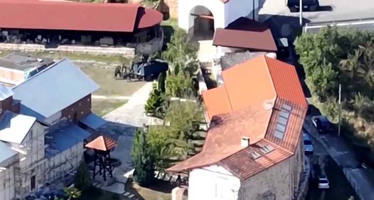 I caktohet një muaj paraburgim njërit prej sulmuesve në veri