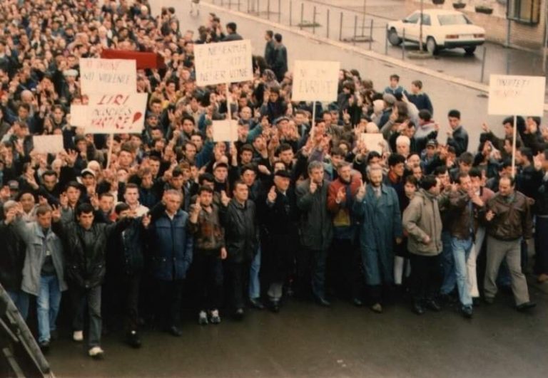 Haradinaj kujton protestën studentore të 1 tetorit të 1997-s: Paralajmëruan dhe legjitimuan luftën për liri e pavarësi