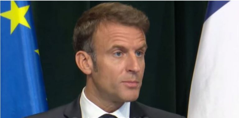 Macron: Franca i ka pezulluar vizat për Kosovën