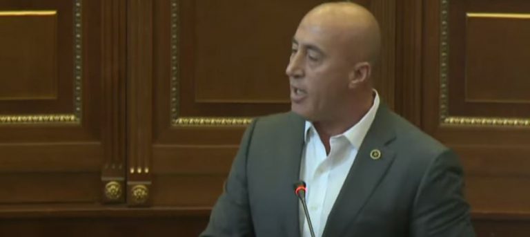 Haradinaj kërkon dyfishim të pagave për ushtarët dhe policët