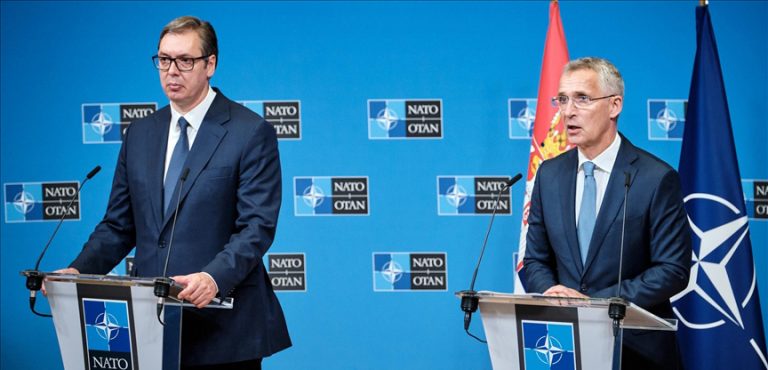 Vuçiq-Stoltenbergut: Është punë e jona ku e vendosim ushtrinë