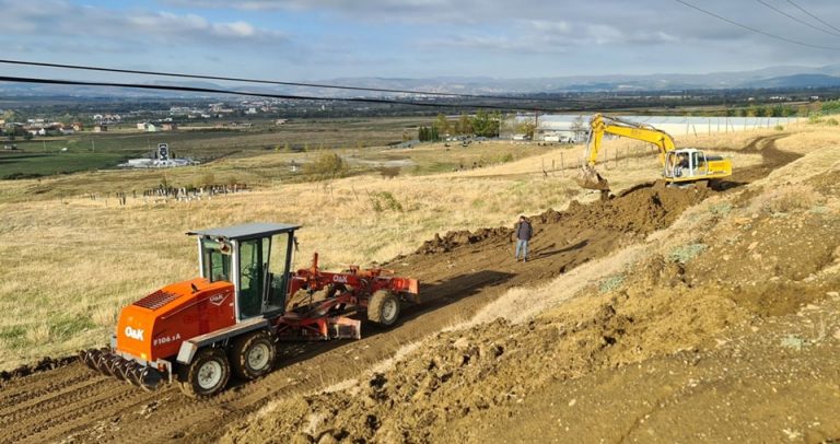 Fillojnë punimet për rregullimin e rrugës që lidh fshatrat Korishë dhe Grejkoc