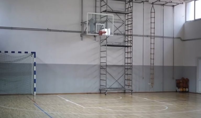 Përfundon renovimi i sallës së edukatës fizike në SHFMU “Emin Duraku”