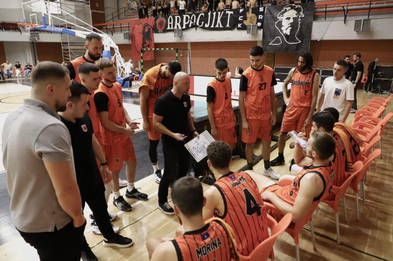 KB Bashkimi ende pa trajner, këta janë trajnerët me të cilët kontaktoi