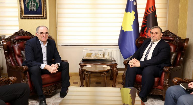 Në ditën e xhuma, kryetari Totaj vizitoi Bashkësinë Islame të Kosovës