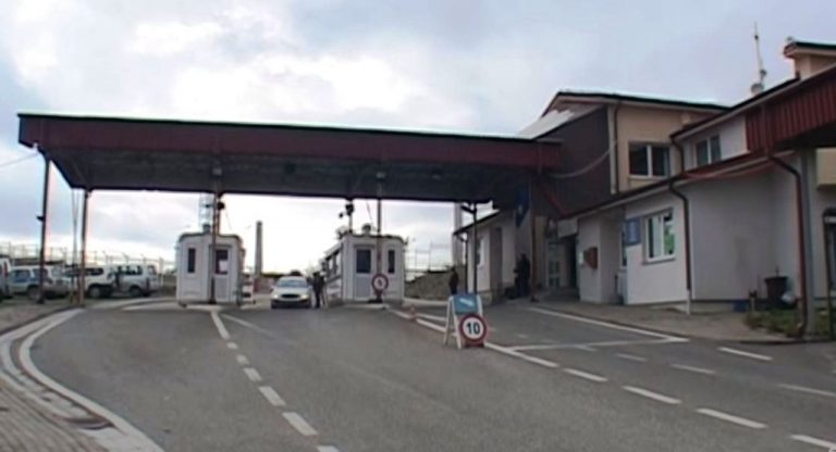 Arrestohet bullgari 38-vjeçar nga policia kufitare në Morinë, fshehu lëndë narkotike në automjet