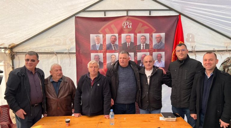 Kryetari i degës së AAK-së në Prizren, Besnik Krasniqi, vizitë në Gllogjan me rastin e kthimit të gjeneralit Nasim Haradinaj