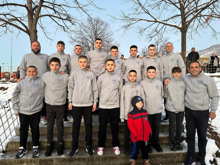Hendbollistët e rinj U-14 të Prizrenit u nisen drejt Qipros Veriore