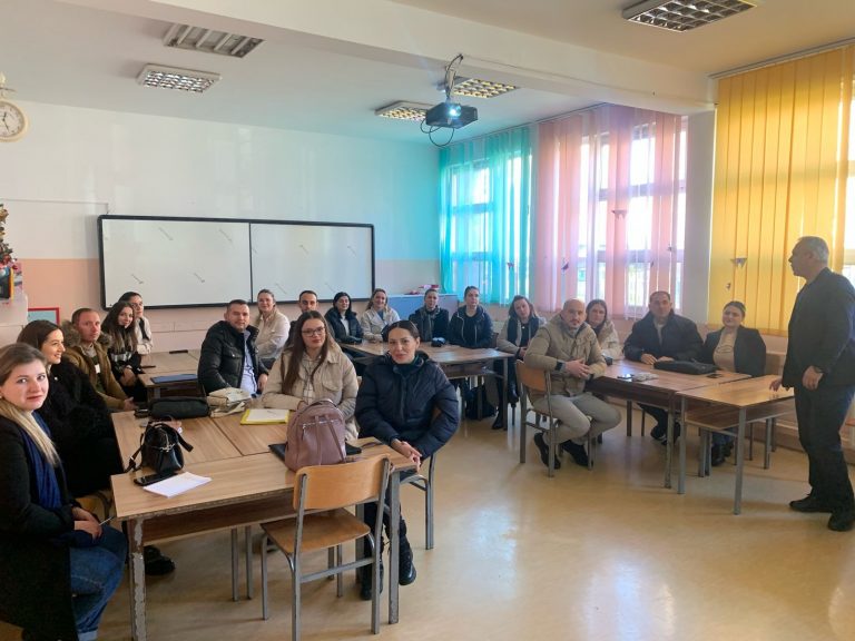 Drejtoria e Arsimit në Prizren organizon trajnim për mësimdhënësit e rinj