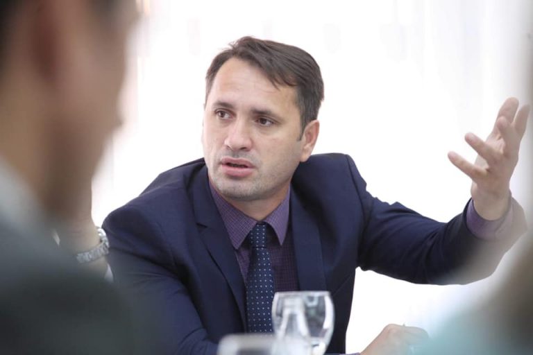 Haxholli për arrestimin e ish-ushtarit të UÇK-së: Serbia nuk arreston, ajo kidnapon