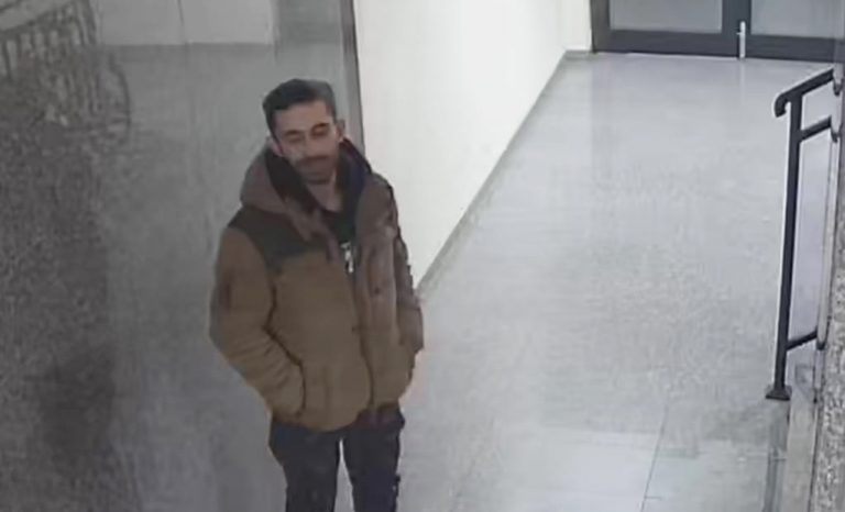 Policia në Prizren kërkon një të dyshuar për kanosje, publikon edhe fotografinë