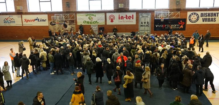 Përfundon mbledhja e nënshkrimeve për largimin e kryetarëve shqiptarë në veri