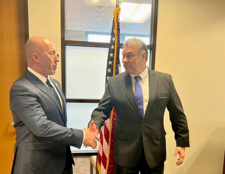 Haradinaj pritet nga Escobar në Departmentin e Shtetit: Kërkova ndihmën për anëtarësim në NATO