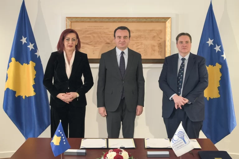 Qeveria nënshkruan memoradum për krijimin e vendeve të reja të punës