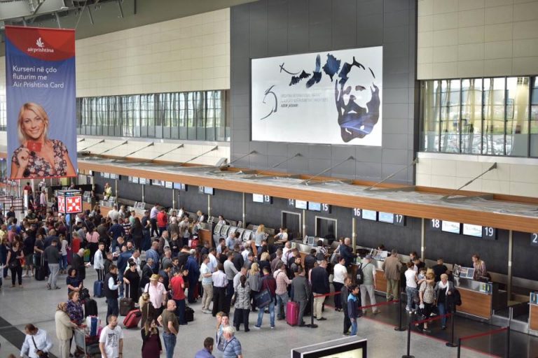 Rritet për 21.9 % në janar numri i udhëtarëve në Aeroportin e Prishtinës