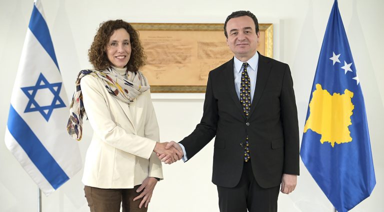 Kryeministri Kurti priti sot në takim Ambasadoren e Izraelit në Kosovë, Tamara Ziv