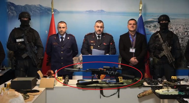 Zbulohet një bazë e madhe me armë super- moderne, dyshohet se furnizonte grupet kriminale në Vlorë