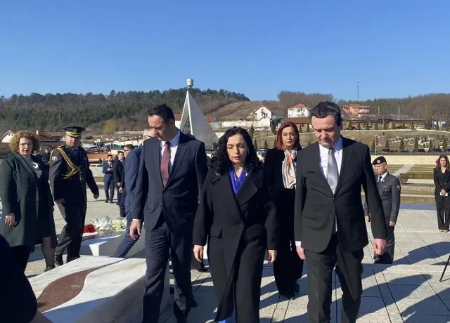 Osmani: Familja Jashari do të mbetet përjetë udhërrëfyes