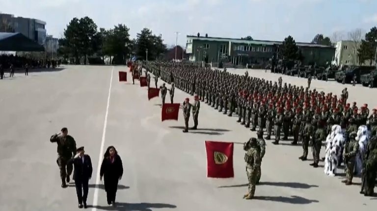 Presidentja Osmani: Do ta mbrojmë lirinë dhe paqen me çdo kusht