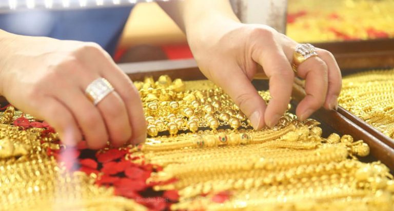 Rekord historik: Çmimet e arit thyen barrierën prej 2200 dollarë për ons, parashikohet rritje e mëtejshme!